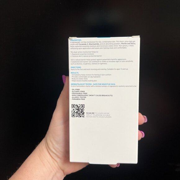 La Roche-Posay Toleriane Double Repair Matte Moisturizer 3.38 oz - Picture 3 of 4